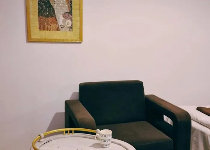 Διαμέρισμα A In The Heart Of Warsaws Praga District Βαρσοβία